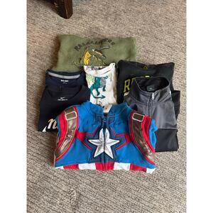 Lot of Boy's Tops.  7 Items.  Size 5-7.  Marvel, gap, russel, H&M.